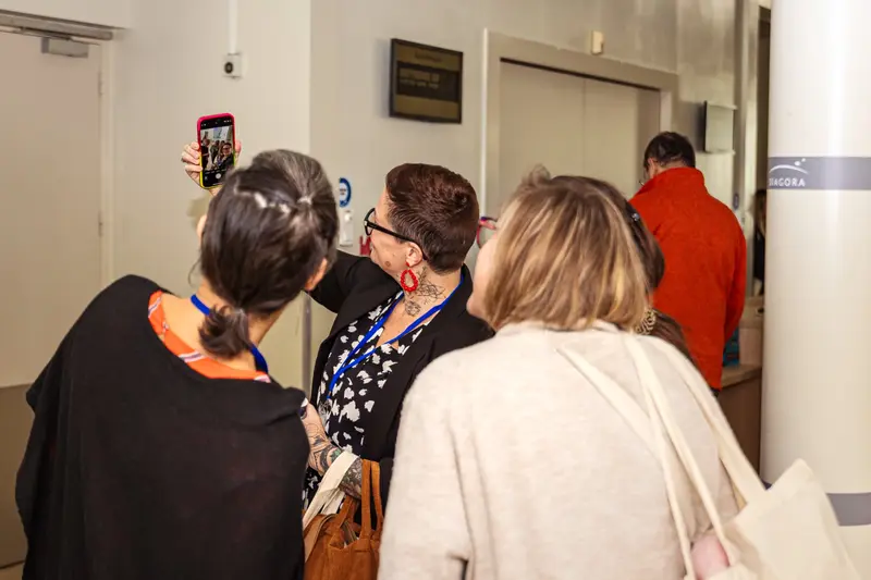 Networking exchanges between independents at INDEPENDANCE DAY 2